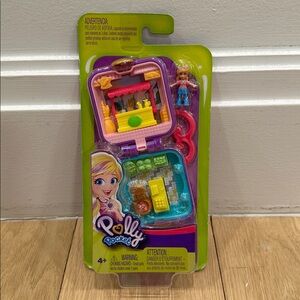 Polly Pocket Farmer’s Market Compact Playset